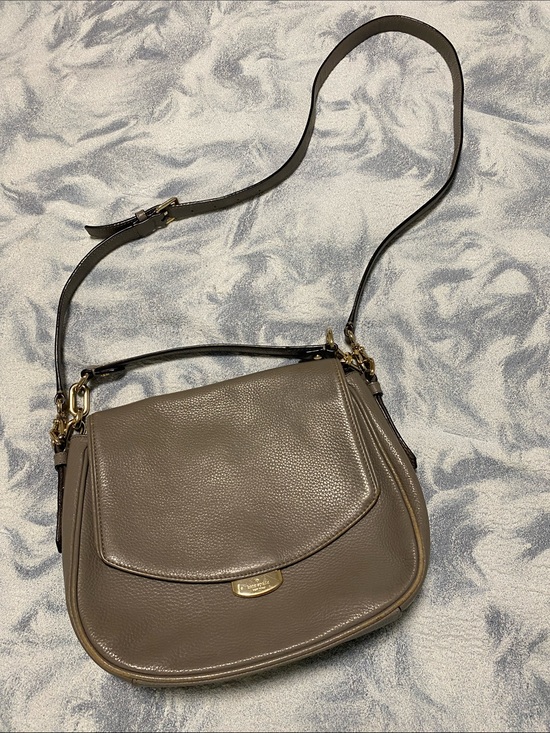 kate spade Handbags - kate spade gray pebble leather crossbody with gold hardware
